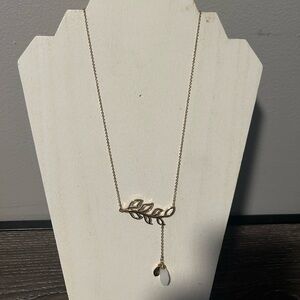 Dangling leaf necklace with “R” initial charm NWOT